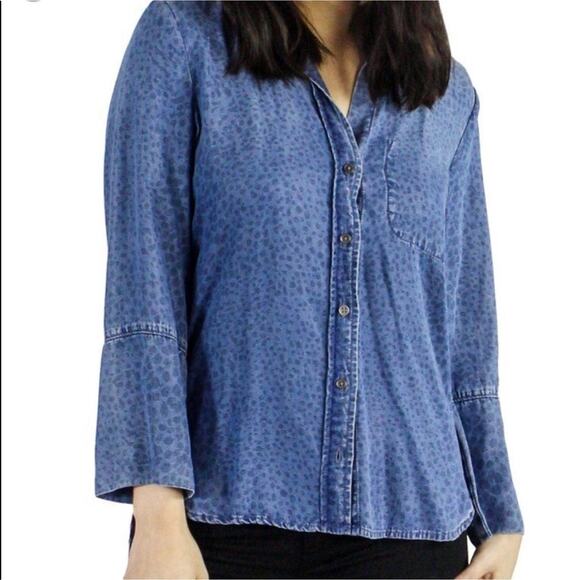 Anthropologie Cloth and Stone Leopard Denim Chambray Button Down Top - Picture 1 of 4